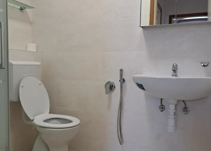 Beni * Бібіоне